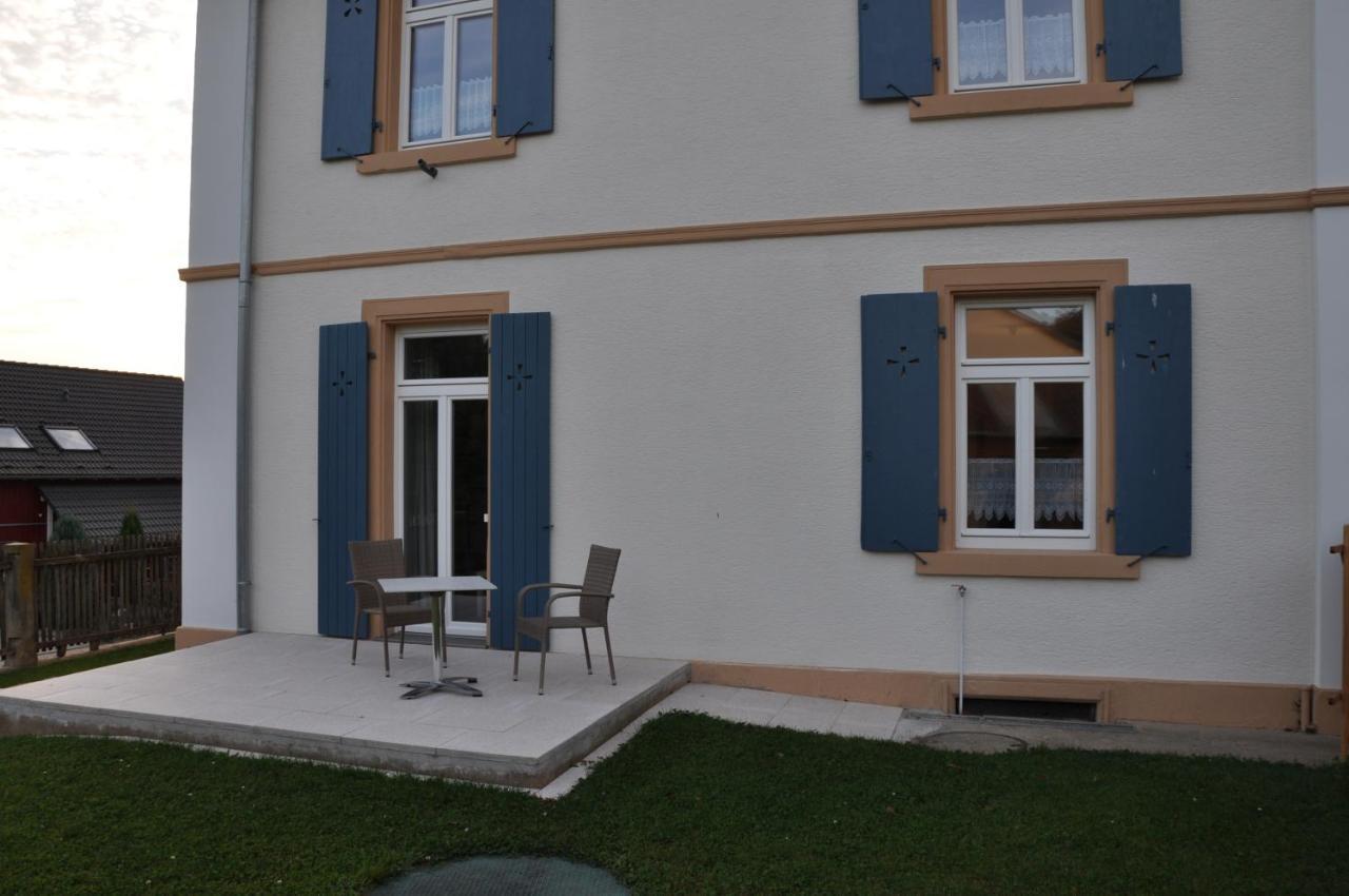 Ferienwohnung Altes Pfarrhaus Bargen Exteriér fotografie